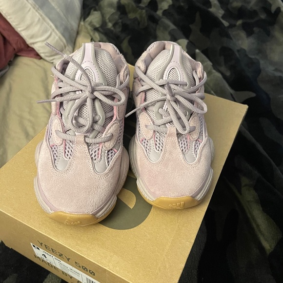 yeezy 500 shoe box
